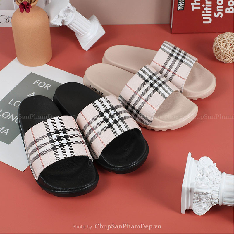 Dép Quai Úp Burberry Slides Đặc Trưng