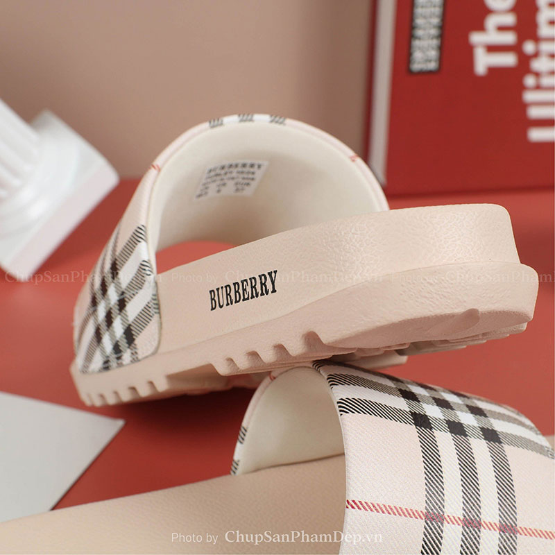 Dép Quai Úp Burberry Slides Đặc Trưng