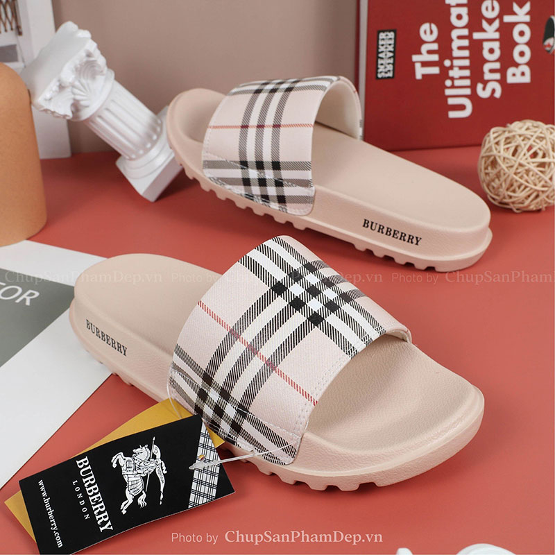 Dép Quai Úp Burberry Slides Đặc Trưng