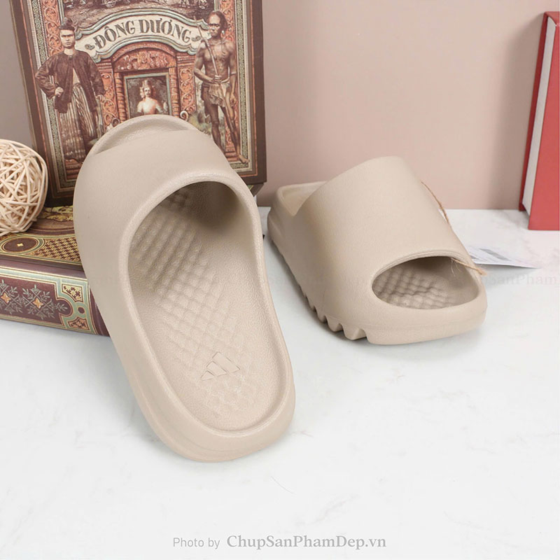 Dép Đúc Adidas Yeezy Slide Thể Thao