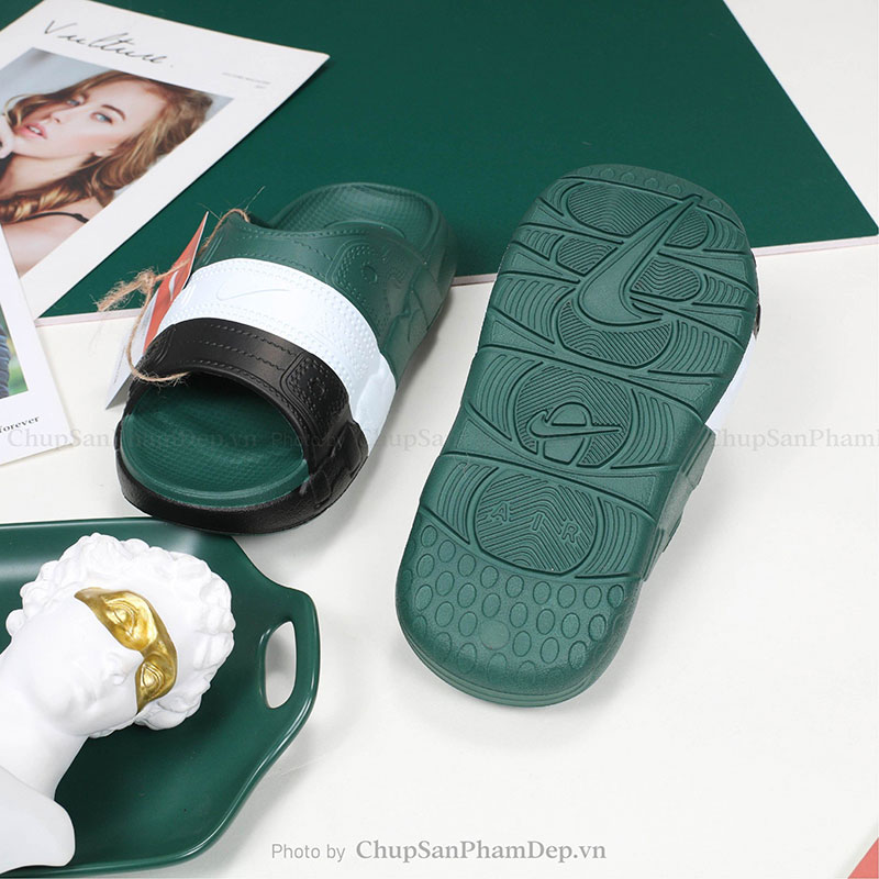 Dép Đúc Nguyên Khối Nike Air Slides Màu Lạ Mắt