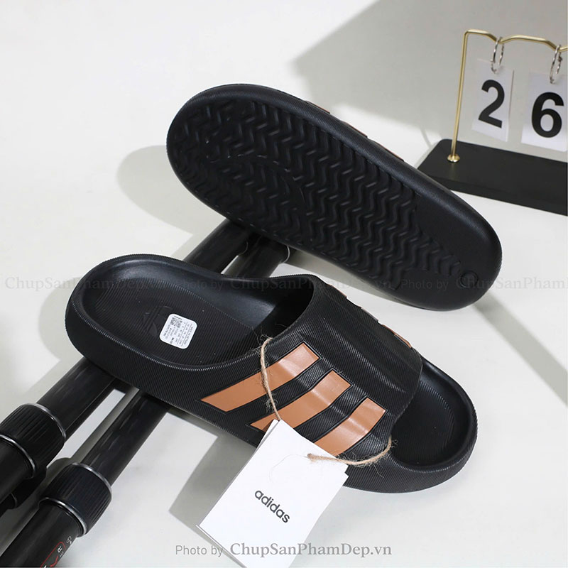 Dép Đúc Quai Ngang Adidas Slides Black Cá Tính