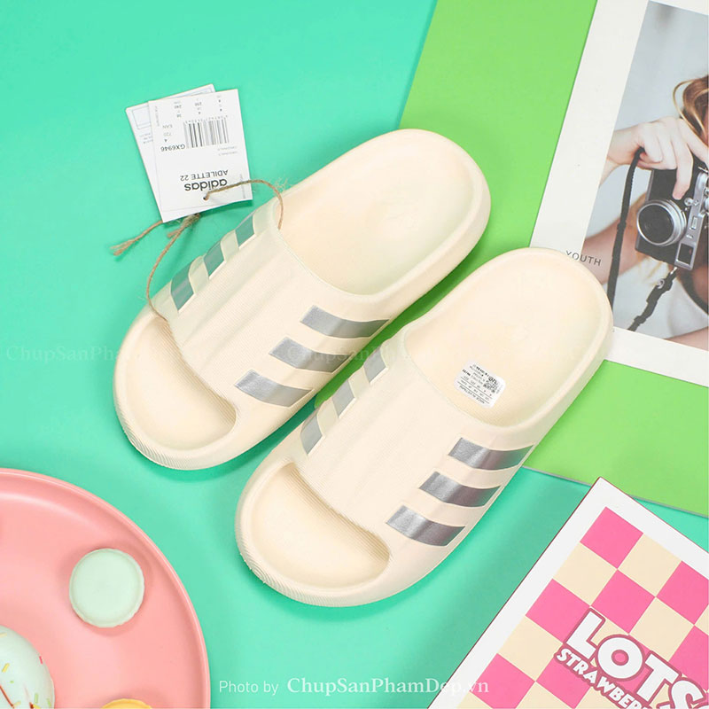 Dép Đúc Quai Ngang Adidas Slides Cream Color Tươi Sáng