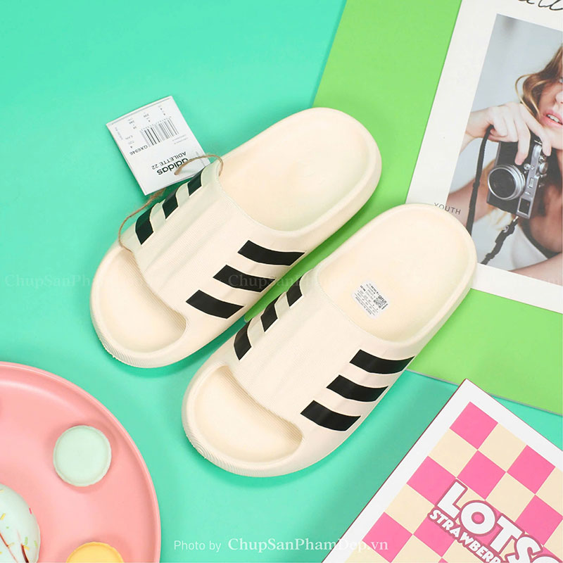 Dép Đúc Quai Ngang Adidas Slides Cream Color Tươi Sáng