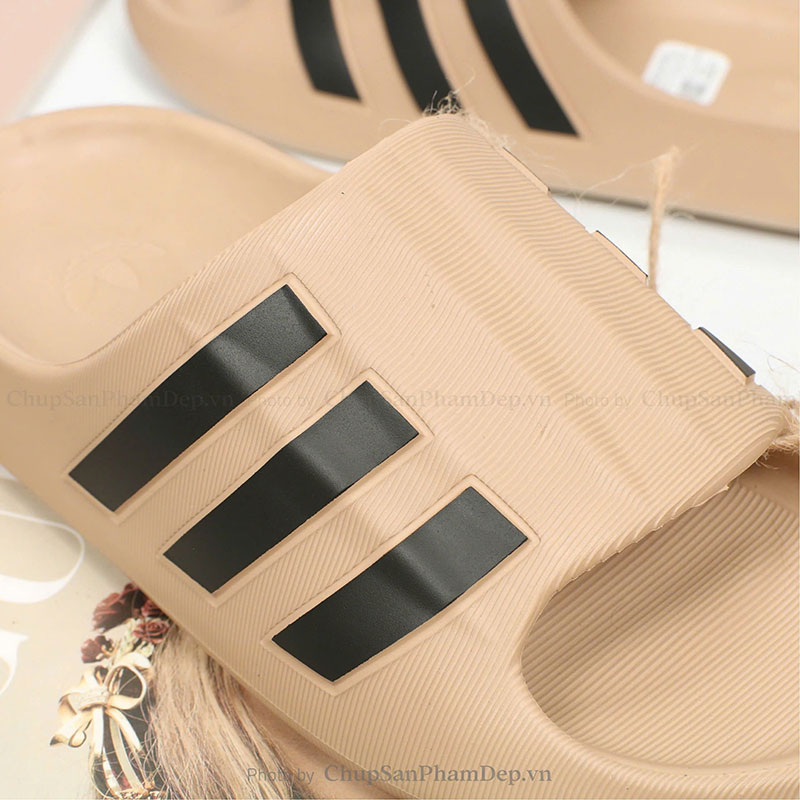 Dép Đúc Quai Ngang Adidas Slides Dark Brown Sắc Nét