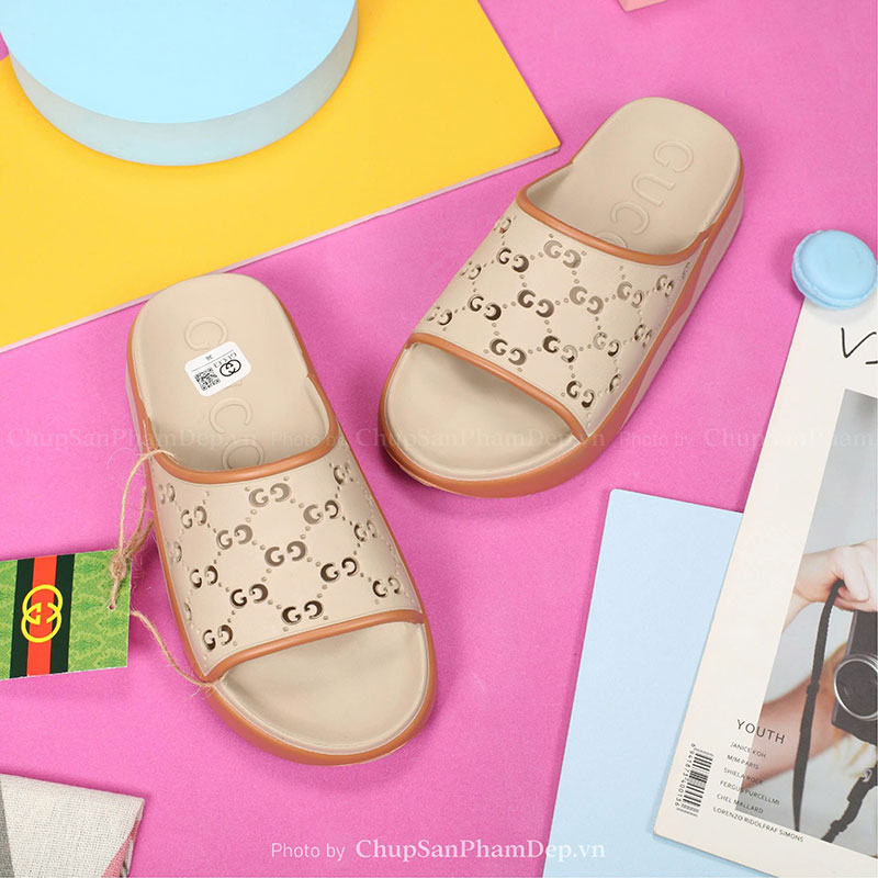 Dép Đúc Quai Ngang Gucci Slides Màu Nổi Bật