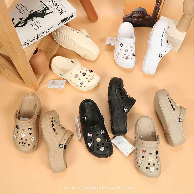 Dép Sục Crocs 01 Đính Charm Cute