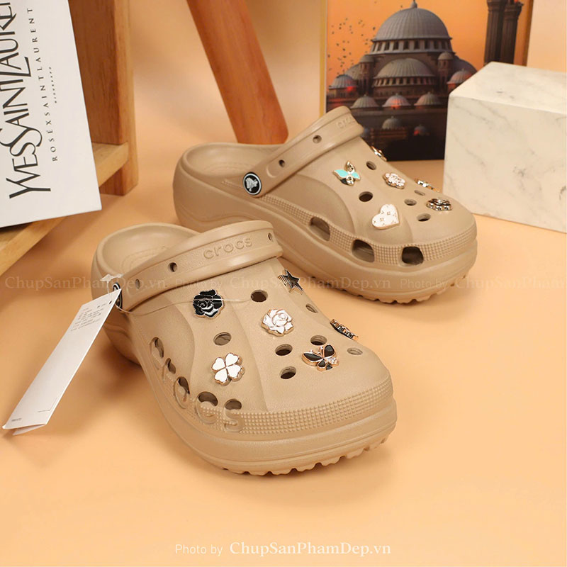 Dép Sục Crocs 01 Đính Charm Cute