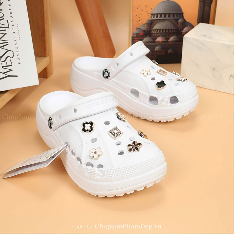 Dép Sục Crocs 01 Đính Charm Cute