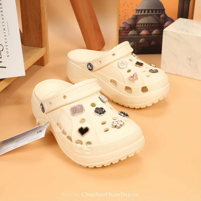 Dép Sục Crocs 01 Đính Charm Cute