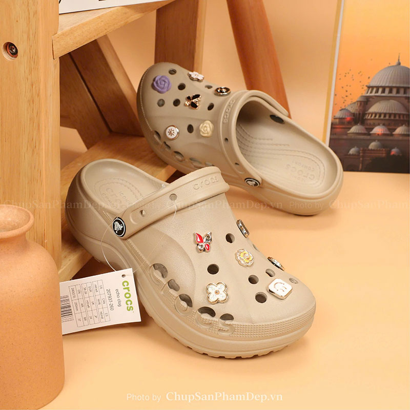 Dép Sục Crocs 01 Đính Charm Cute