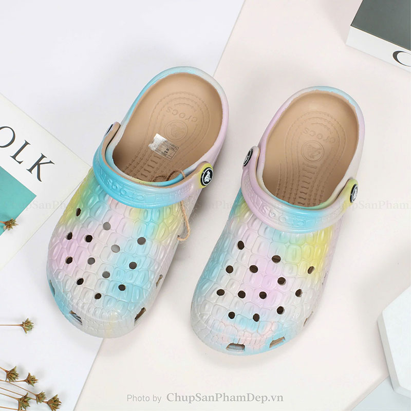 Dép Sục Crocs 02 Loang Màu Ấn Tượng