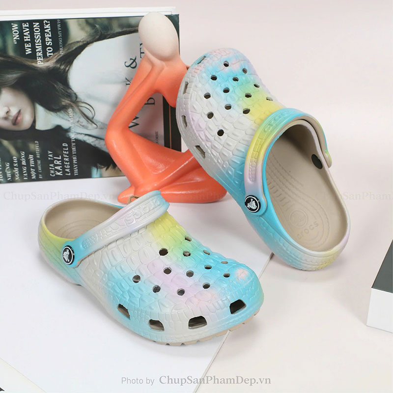 Dép Sục Crocs 02 Loang Màu Ấn Tượng