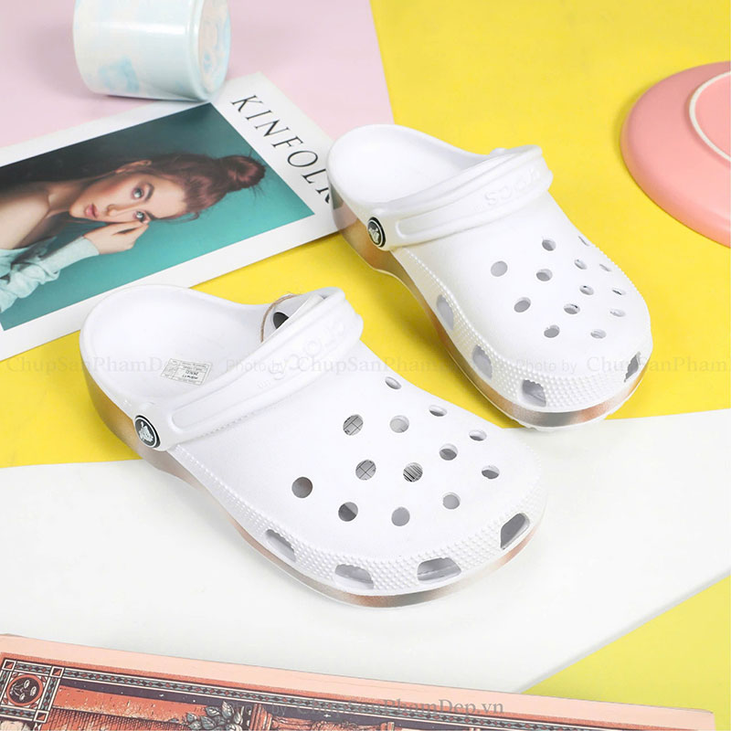 Dép Sục Crocs 05 Viền Đế Màu Sắc Nét