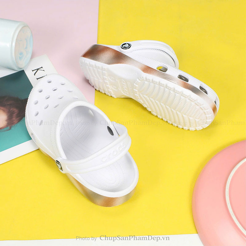 Dép Sục Crocs 05 Viền Đế Màu Sắc Nét