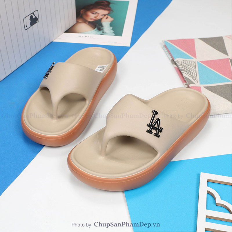 Dép Xỏ Ngón Đúc MLB Flip Flop LA Dodgers Basic