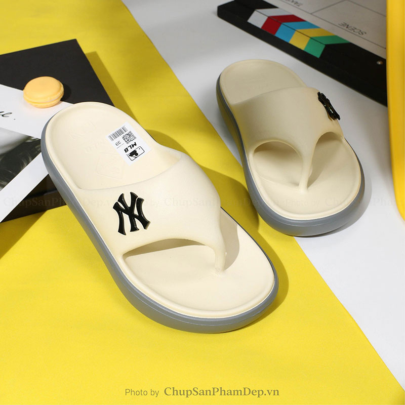 Dép Xỏ Ngón Đúc MLB Flip Flop New York Cổ Điển