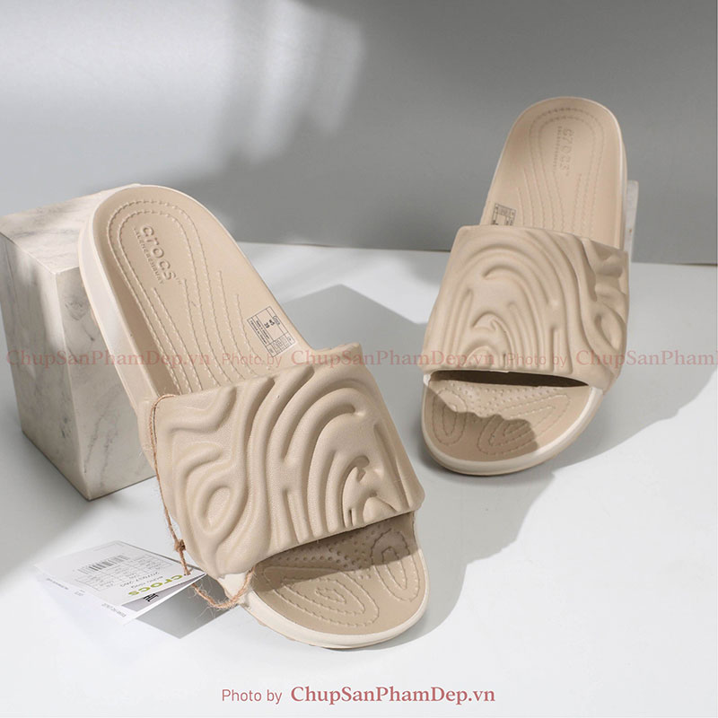 Dép Đúc Crocs sơn Viền Màu Trẻ Trung