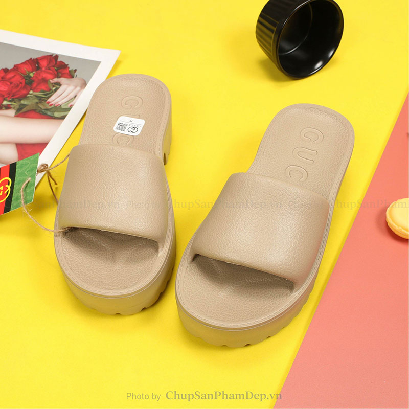 Dép Đúc Gucci Slide Quai Trơn Basic