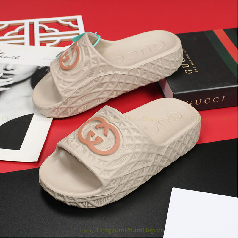 Dép Đúc Nguyên Khối Gucci Logo Màu Sắc Nét