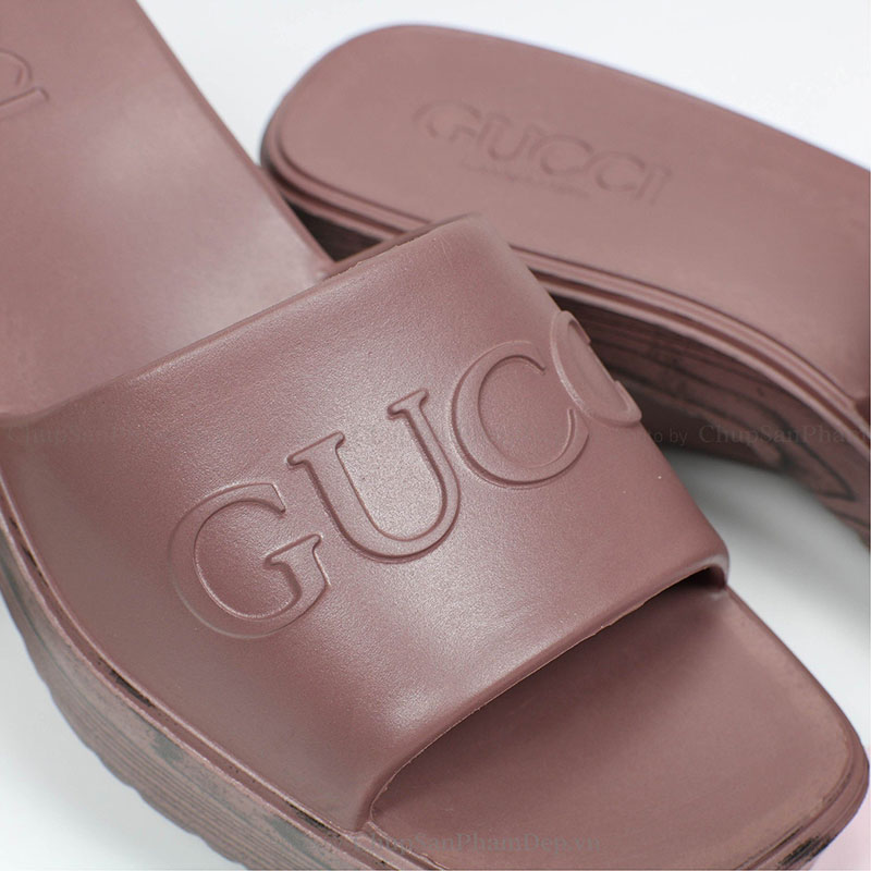 Dép Đúc Nguyên Khối Gucci Viền Gót Đẹp Mắt