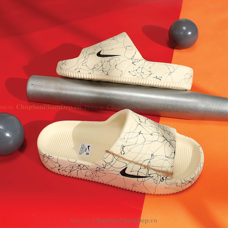 Dép Đúc Nike Calm Họa Tiết Bắt Mắt