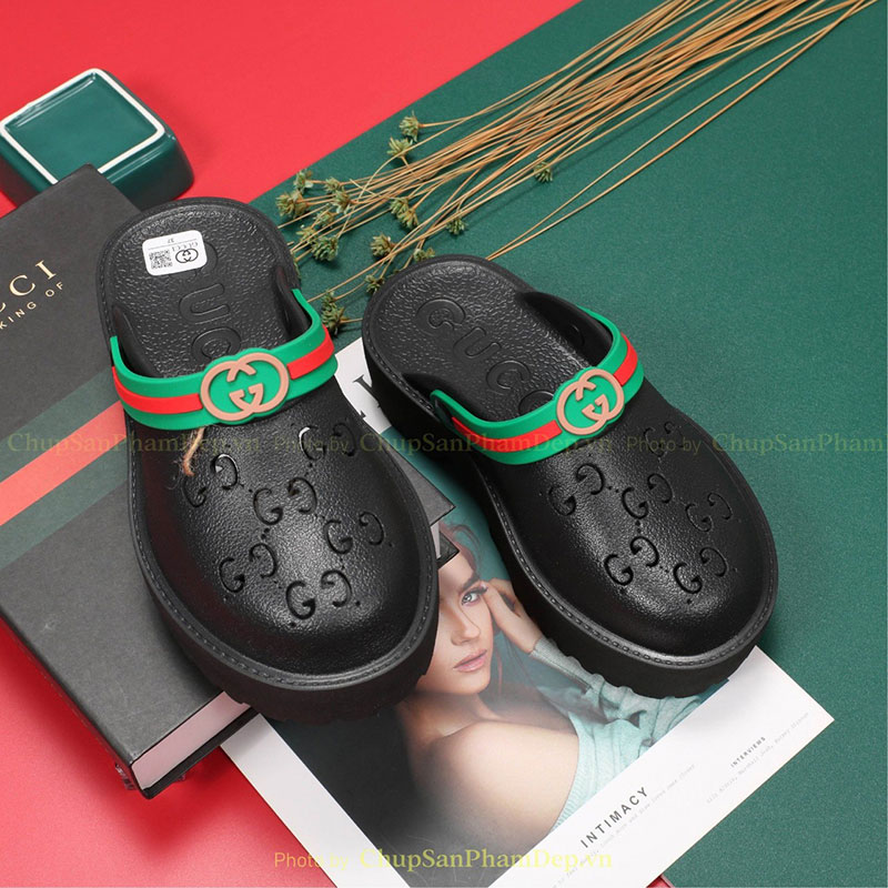 Dép Đúc Quai Màu Logo Gucci Sang Trọng