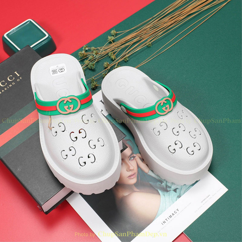 Dép Đúc Quai Màu Logo Gucci Sang Trọng