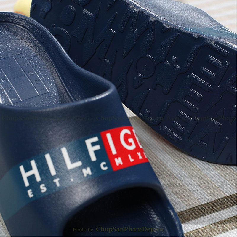 Dép Đúc Viền Hilfiger Màu HOT TREND