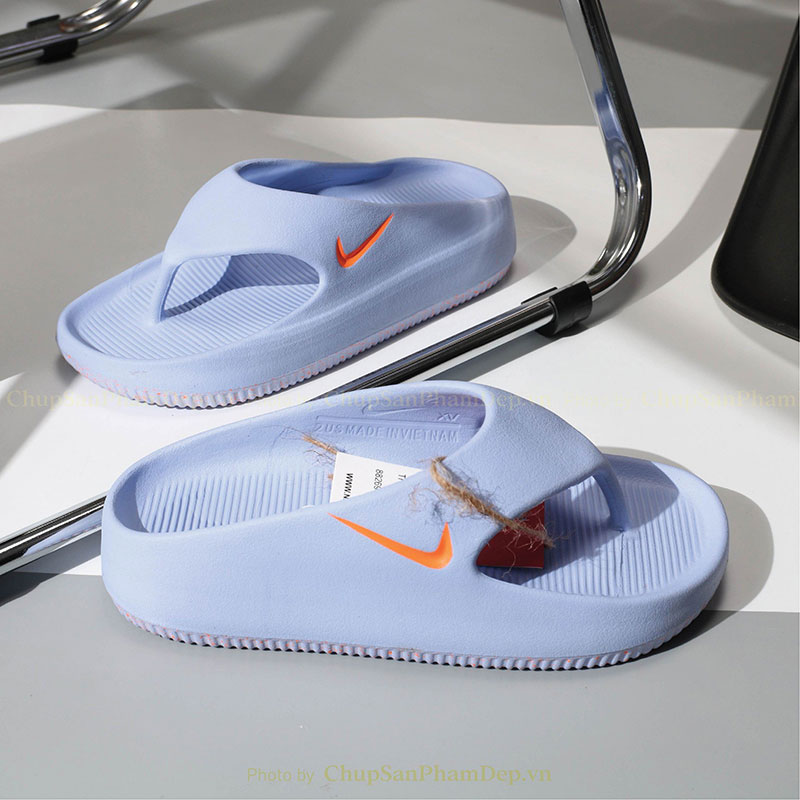 Dép Đúc Xỏ Ngón Nike Calm Phun Sơn Lạ Mắt