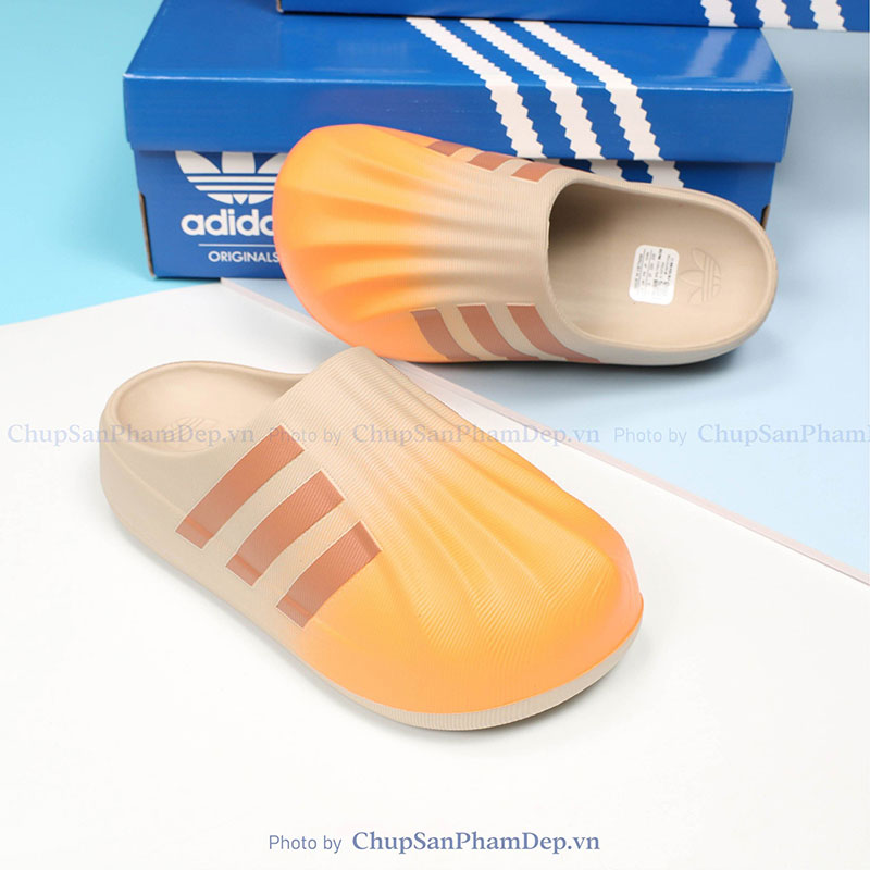 Dép Sục Adidas Slides Charm Màu Trẻ Trung