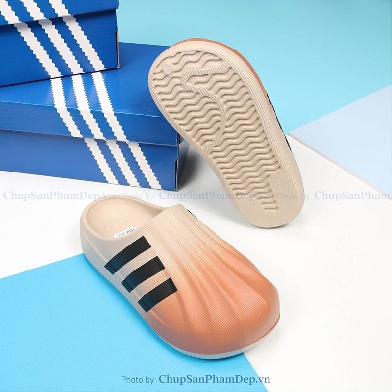 Dép Sục Adidas Slides Charm Màu Trẻ Trung