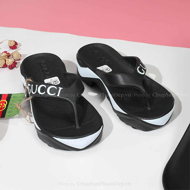 Dép Xỏ Ngón Gucci Viền Màu Tinh Tế