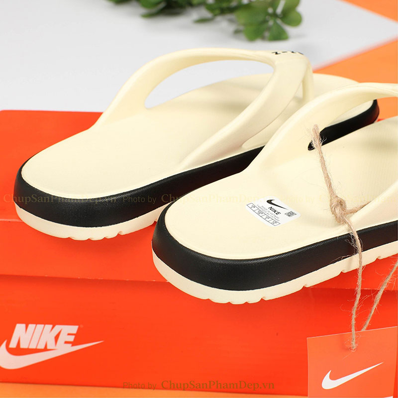 Dép Xỏ Ngón Dạng Đúc Nike Phối Viền Màu New Bắt Mắt