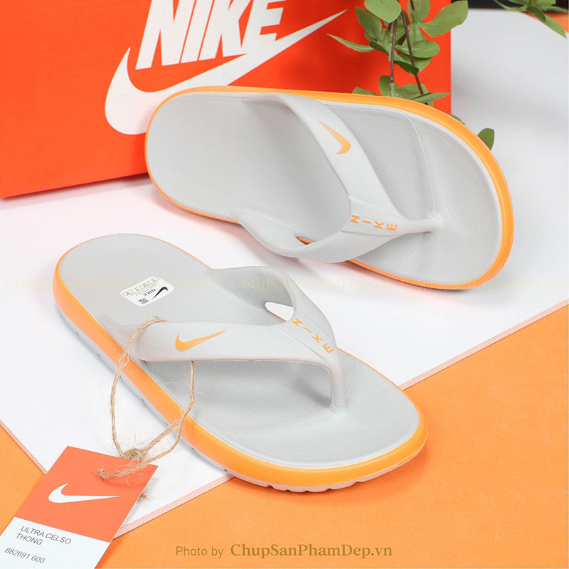 Dép Xỏ Ngón Dạng Đúc Nike Phối Viền Màu New Bắt Mắt