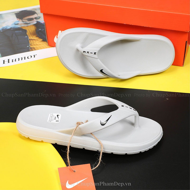 Dép Xỏ Ngón Dạng Đúc Nike Sơn Màu Nổi Bật