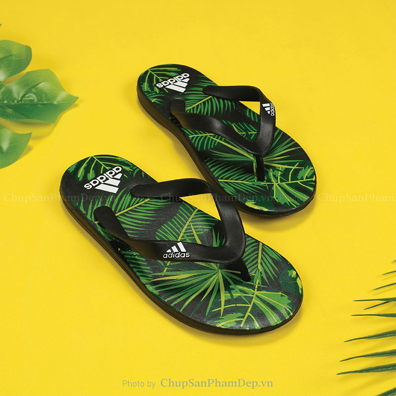 Dép Xỏ Ngón Adidas Phối Lá Phong Cách Trẻ