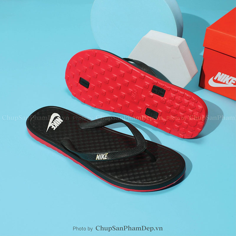 Dép Xỏ Ngón Nike Đế Màu Lạ Mắt