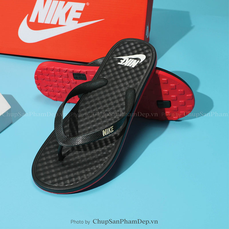 Dép Xỏ Ngón Nike Đế Màu Lạ Mắt