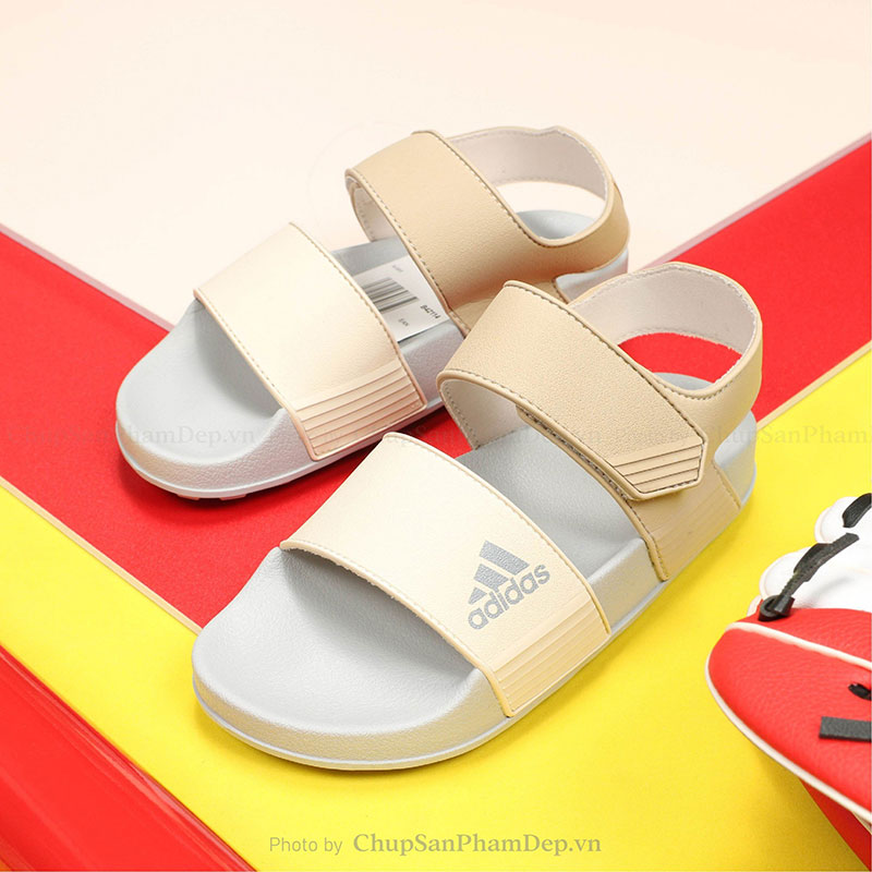 Giày Quai Hậu Adidas Adilette Nhẹ Êm