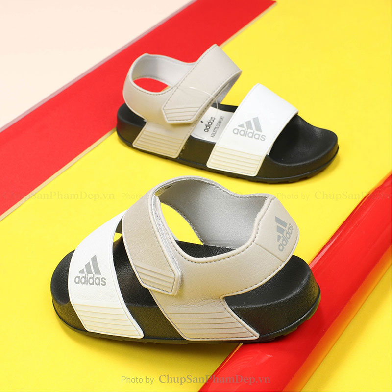 Giày Quai Hậu Adidas Adilette Nhẹ Êm