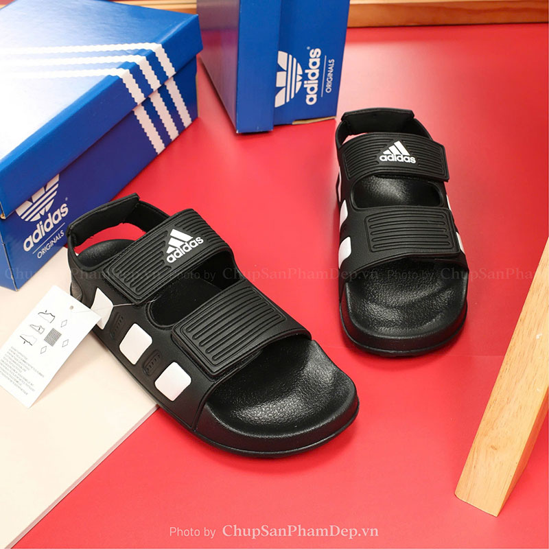 Giày Quai Hậu Adidas Phối Sọc Màu Tinh Tế