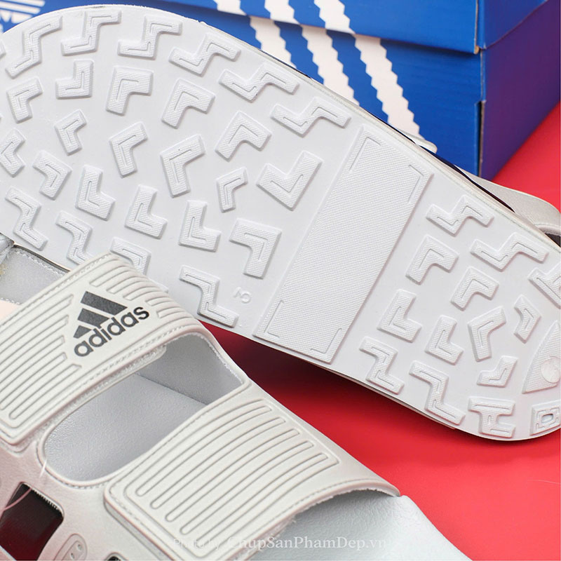 Giày Quai Hậu Adidas Phối Sọc Màu Tinh Tế