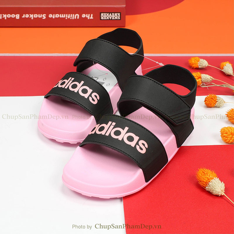 Giày Quai Hậu Logo Adidas Thiết Kế Basic