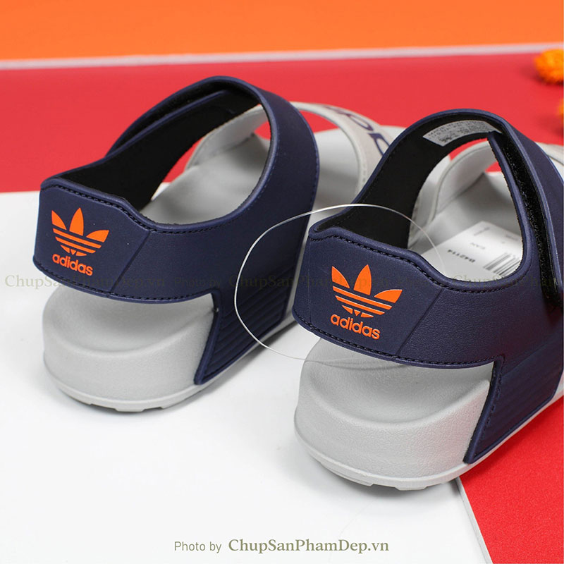 Giày Quai Hậu Logo Adidas Thiết Kế Basic