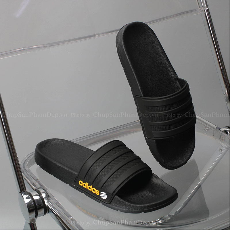 Dép Bản Quai Úp IPI Adidas Adilette Slides Bền Bỉ