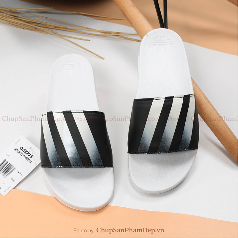 Dép Quai Ngang 3 Sọc Adidas Charm Màu Độc Đáo