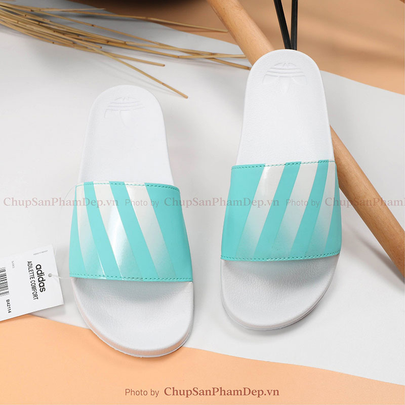 Dép Quai Ngang 3 Sọc Adidas Charm Màu Độc Đáo