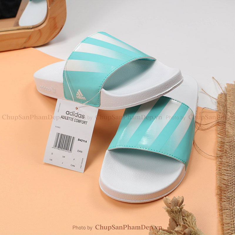 Dép Quai Ngang 3 Sọc Adidas Charm Màu Độc Đáo