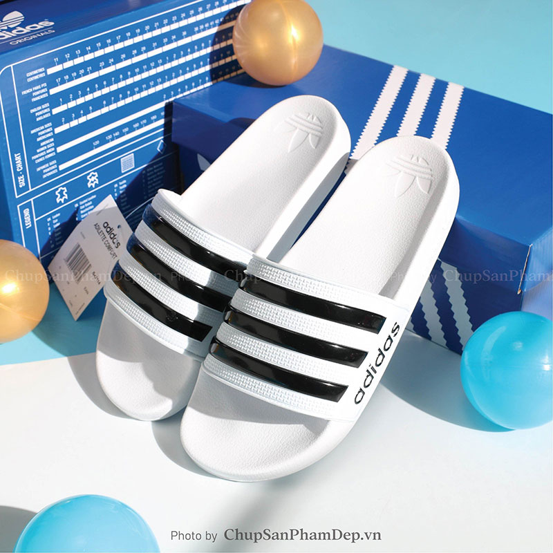 Dép Quai Ngang 3 Sọc Logo Đế Adidas Cổ Điển